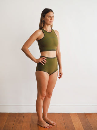 women's wetsuit shorts in green 2mm
